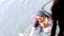 Indian Mallu Girl Showing Boobs Aunty Cleavage Chut Ungli Pussy Bhabhi Cleavage Boobs Big